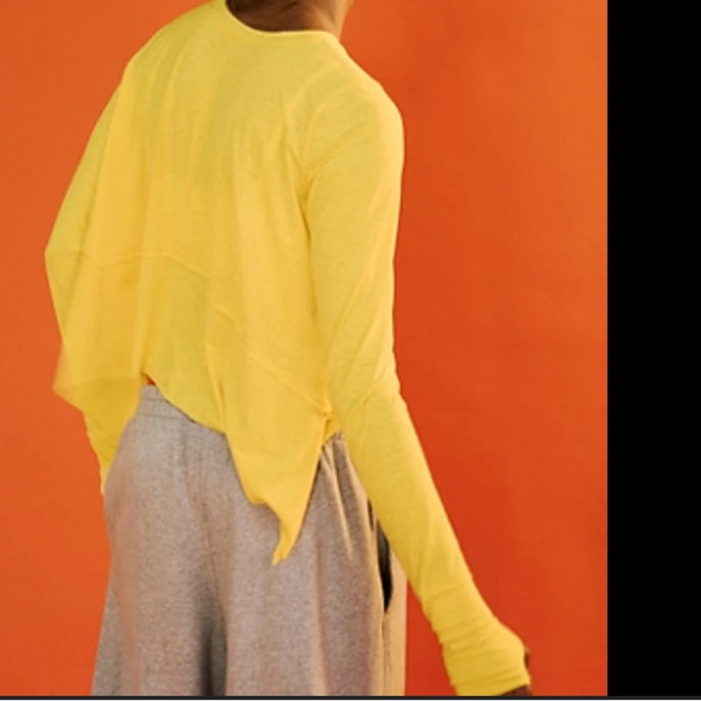 FP movement Fresh Mango Women's Top Tee with thumb holes cropped oversize fit - Picture 3 of 7